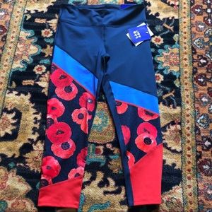 Joy Lab Poppy Print Workout Leggings